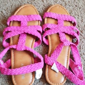 FINAL PRICE-Old navy braided sandals size 4